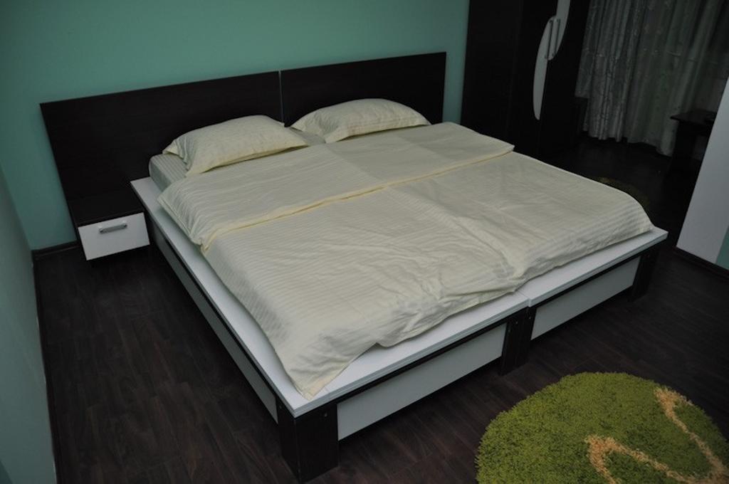 Pensiunea Brancoveneasca Campulung Zimmer foto